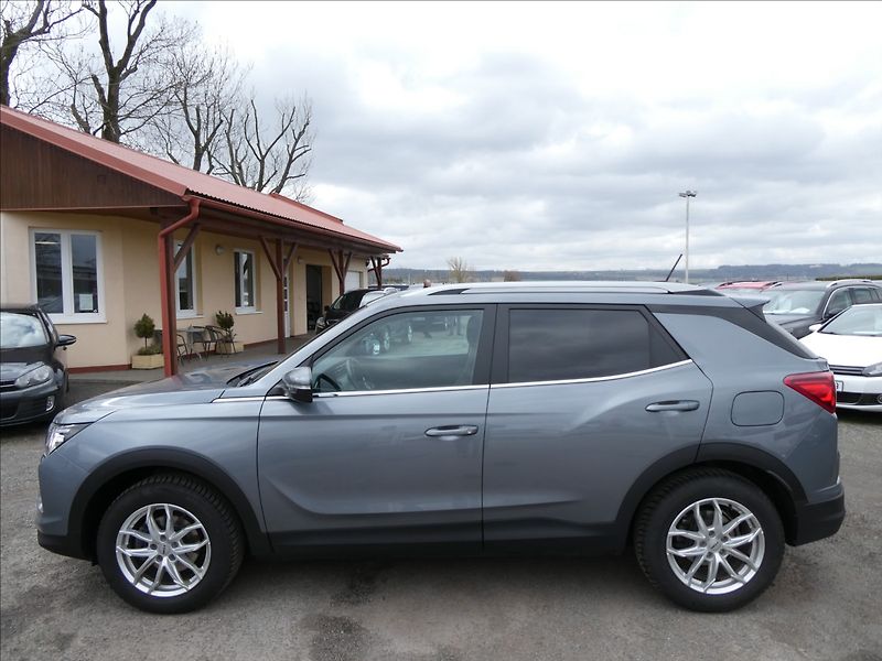 SsangYong Korando 1,5 T-GDI 120kW Style,ČR - fotka 6 z 40