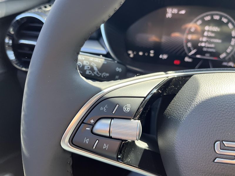 Škoda Fabia 1.0TSI 85kW TOP SELECTION - fotka 15 z 20