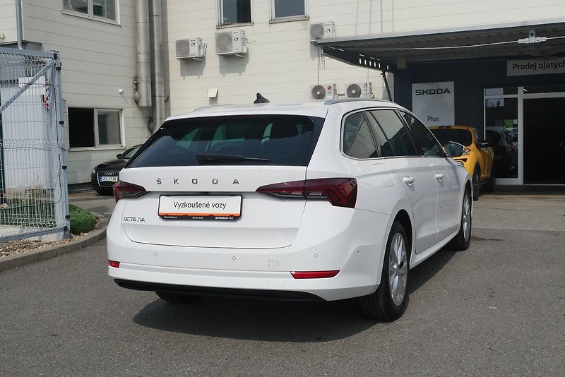 Škoda Octavia - fotka 2 z 6