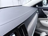 Volvo V90 T8 AWD ULTRA *VZDUCH* + kola - náhled 27