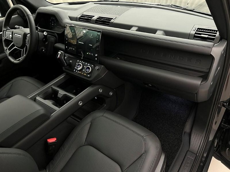 Land Rover Defender (2026) 110 D350 X-DYNAMIC HSE AWD Aut - fotka 20 z 48