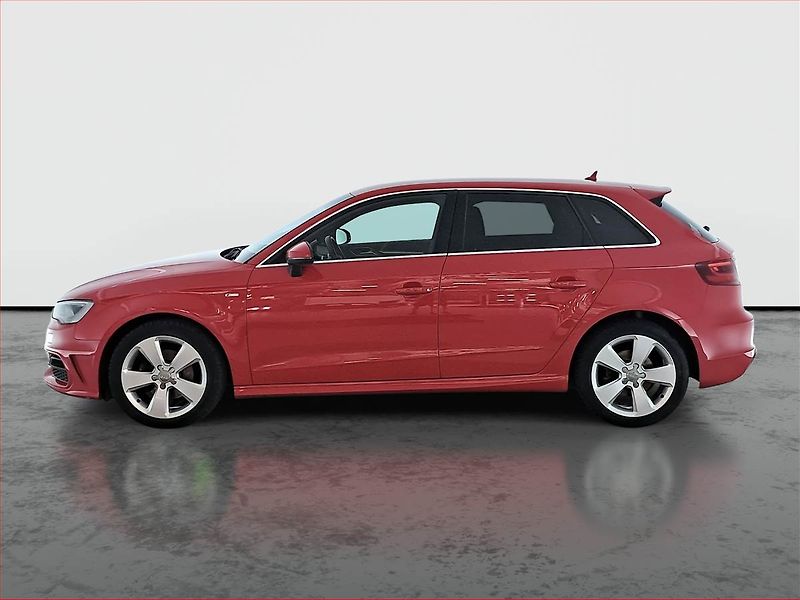 Audi A3 (2015) 1.4 TFSI, Automat, Navi - fotka 3 z 17
