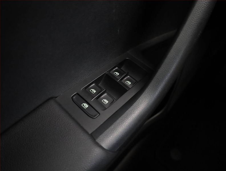 Škoda Octavia (2018) RS 2.0 TDI, Serv.kniha, Navi - fotka 15 z 20