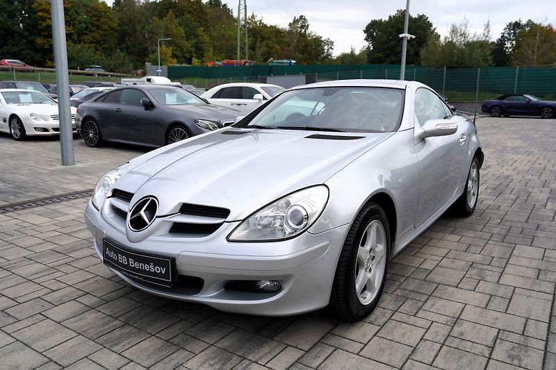 Mercedes-Benz SLK 200/165PS/kůže/manuál - fotka 2 z 37
