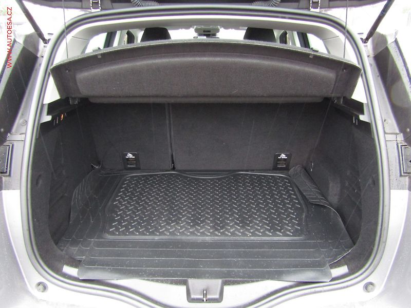 Renault Scénic (2016) 1.2 TCe, Navigace - fotka 7 z 17