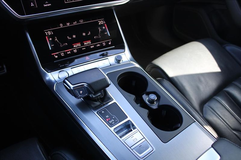 Audi A6 3,0 50TDi  50,S-LINE,TOP,DPH - fotka 21 z 38