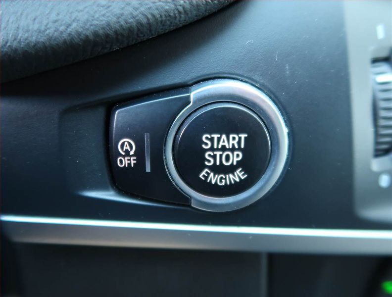 BMW X3 (2012) M Sport xDrive30d, 4X4 - fotka 16 z 19