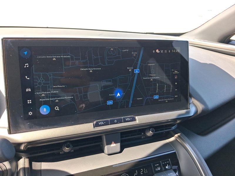 Toyota C-HR 2,0 PHEV E-CVT Style - fotka 17 z 24