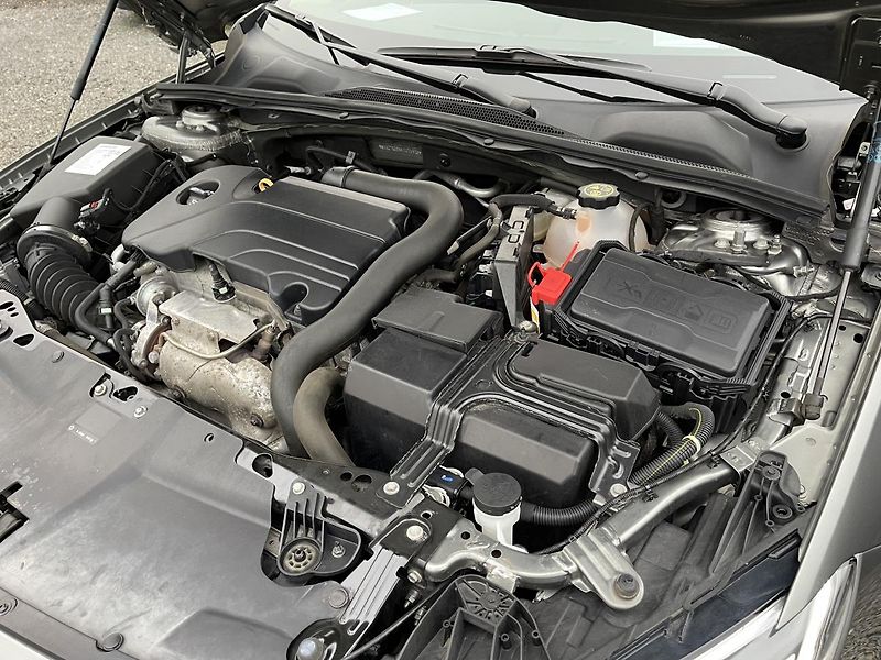 Opel Insignia 1.5 T AT Innovat-Sport DPH ČR! - fotka 41 z 44