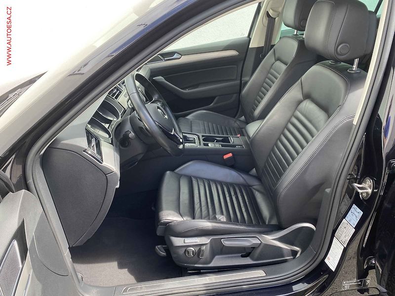 Volkswagen Passat (2015) 1.8 TSi, Highline, DSG, kůže - fotka 9 z 16