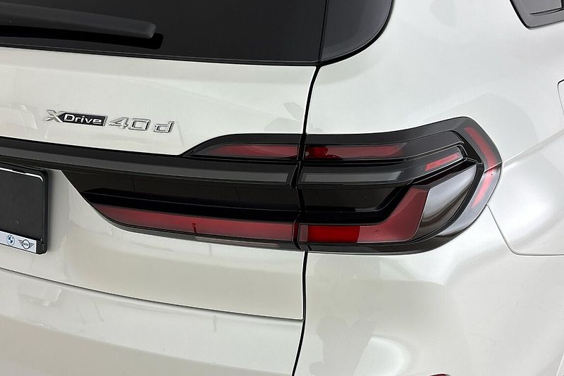 BMW X7 xDrive40d - fotka 5 z 29