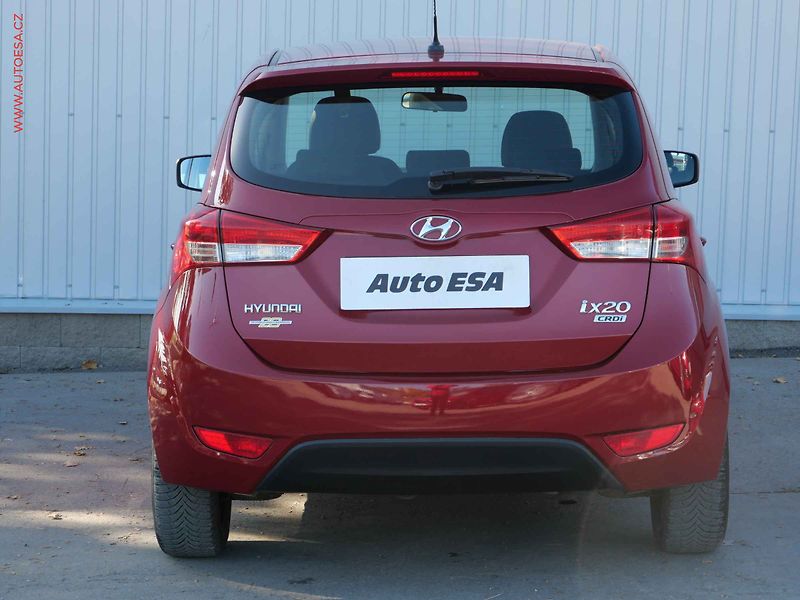 Hyundai ix20 (2012) 1.4CRDi, Klima - fotka 5 z 14
