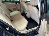 Volkswagen Passat 2.0 TDi 4x4 ČR 6M REZERVACE  - náhled 15