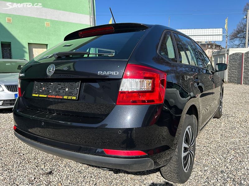 Škoda Rapid (2013) 1.2 TSi 63 KW servisní kniha - fotka 4 z 35