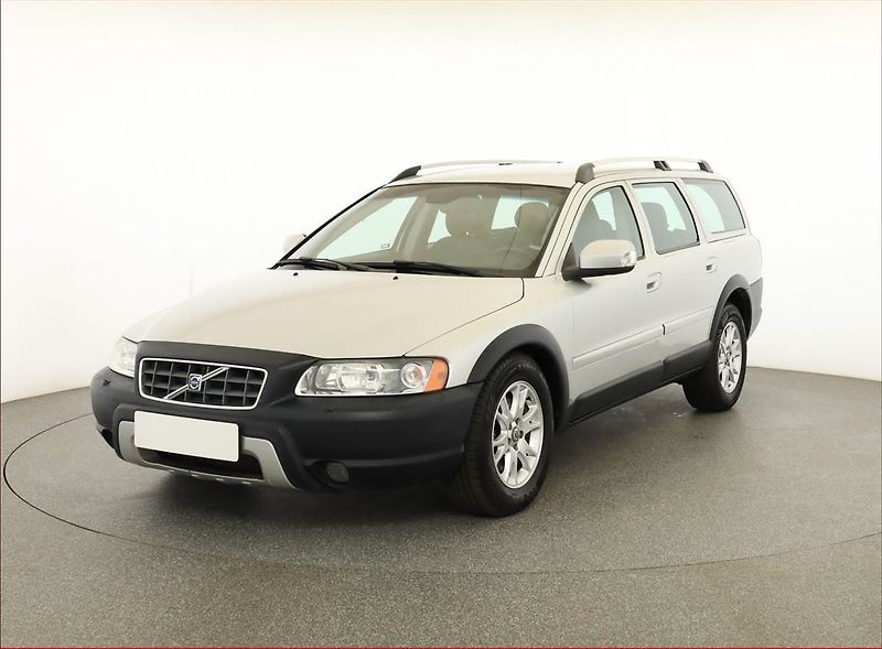 Volvo XC70 (2007) D5 AWD, 4X4, servisované - fotka 2 z 18
