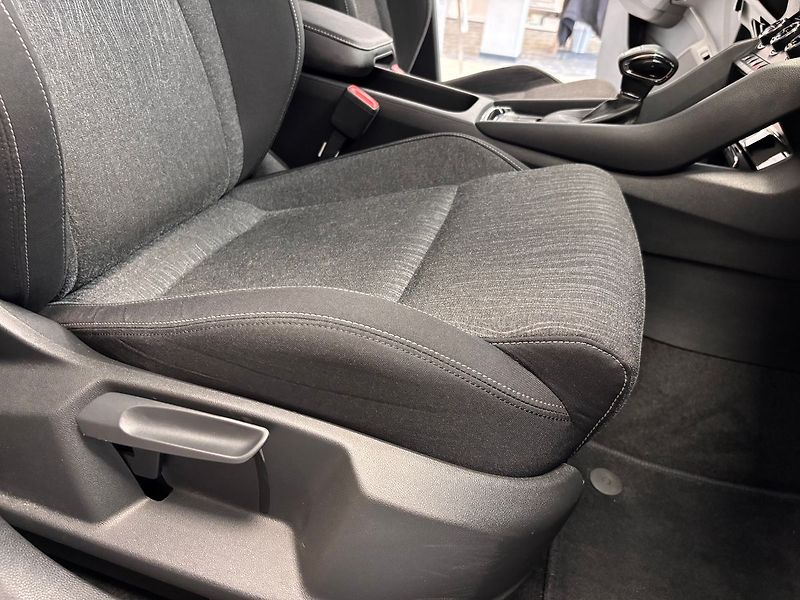 Škoda Karoq SPORTLINE 1.5 TSI 110kw - fotka 30 z 32