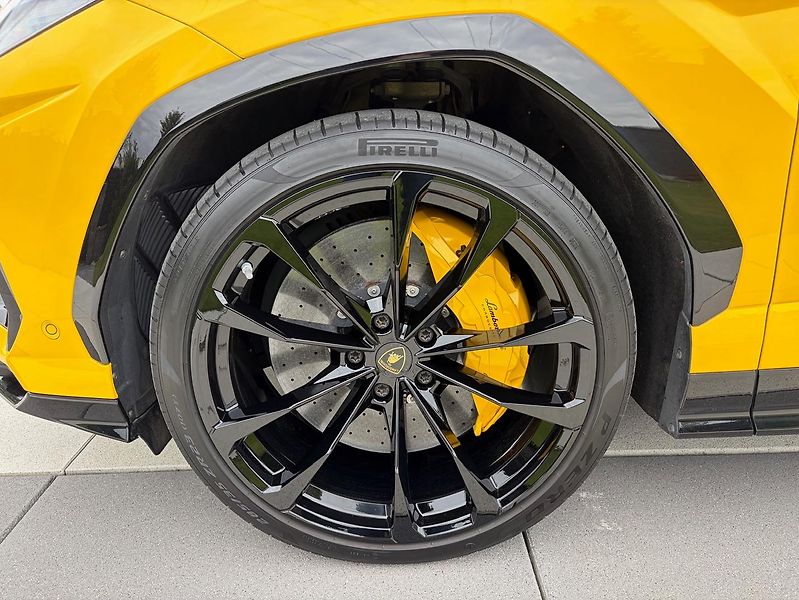 Lamborghini Urus (2019) 4.0 - V8 - KERAMIKY  - fotka 15 z 43