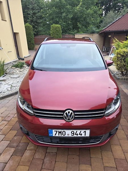 Volkswagen Touran (2011) Prodám VW Touran 2.0, 7 míst - fotka 1 z 21