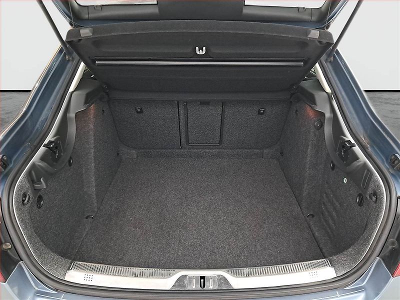 Škoda Superb (2008) 2.0 TDI, Navi, Tempomat - fotka 14 z 23