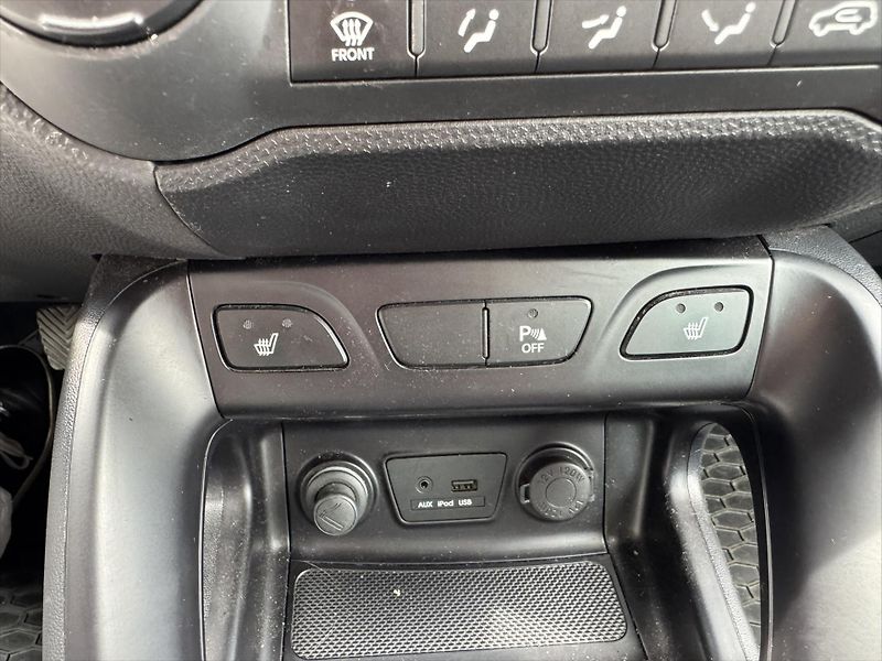 Hyundai ix35 2,0 CRDi, 4x4 - fotka 14 z 19