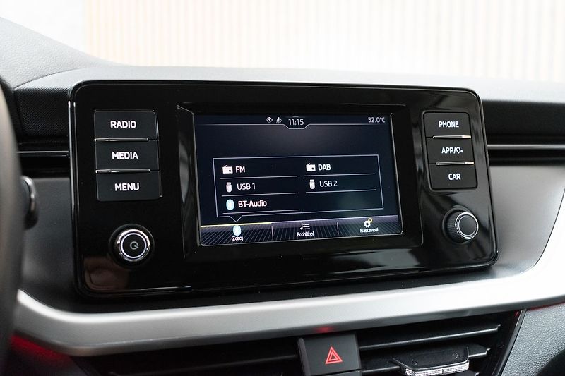 Škoda Scala 1.6 TDI DRIVE 125 YEARS*ČR 1.M - fotka 24 z 37