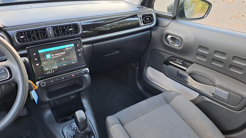 Citroën C3 1.2 PureTech S&S NAVI - fotka 16 z 28