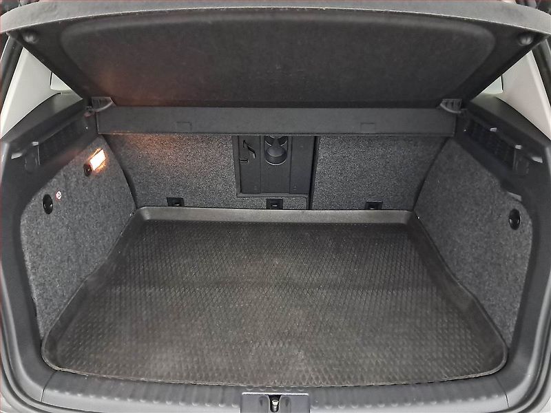 Volkswagen Tiguan (2013) 2.0 TDI, Park. senzory - fotka 14 z 22