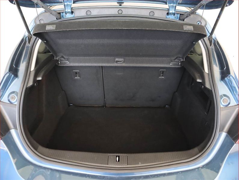 Opel Astra (2013) 1.7 CDTI, Serv.kniha, Xenony - fotka 14 z 15