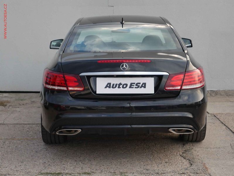 Mercedes-Benz Třídy E (2015) 3.0 CDi, ČR, AT, LED, kůže - fotka 5 z 20