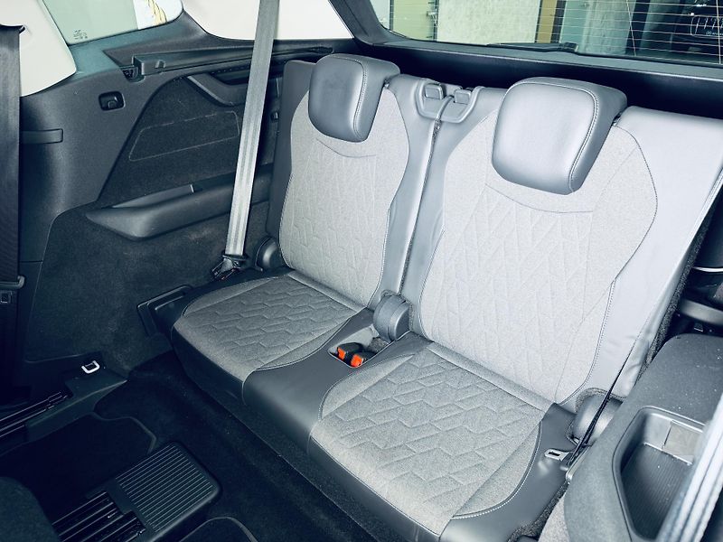 Volkswagen Tayron (2026) 2.0*TDI*4M*TAŽNÉ*7MÍST*DCC*IQ* - fotka 32 z 35
