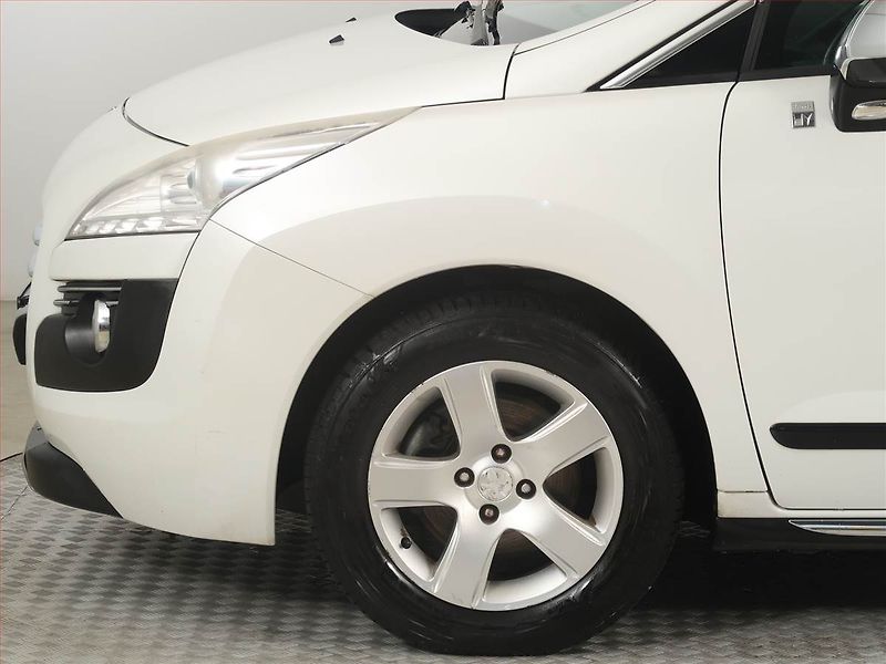 Peugeot 3008 (2013) Hybrid4, Automat, Tempomat - fotka 15 z 22