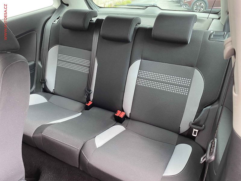 Volkswagen Polo (2014) 1.2 TSi, Life, AC - fotka 10 z 18