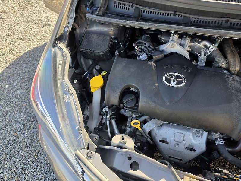 Toyota Yaris 1.5 VVti Y20 Kamera  - fotka 15 z 21