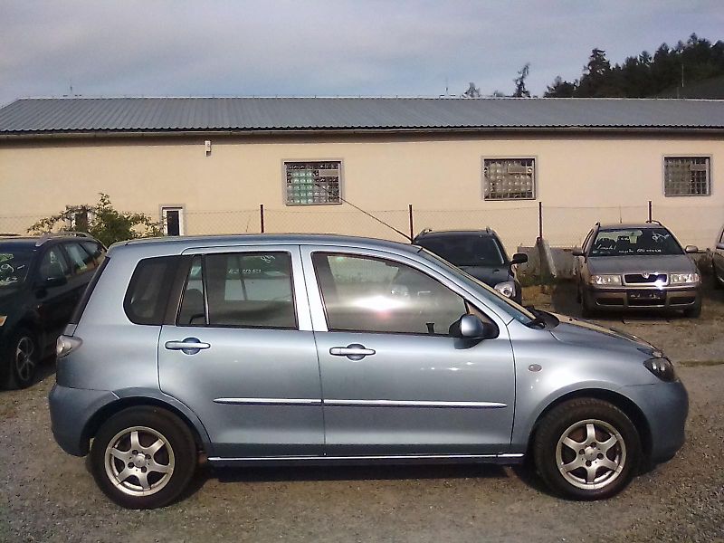 Mazda 2 (2007) 1.4i, 2.majitel - fotka 3 z 30