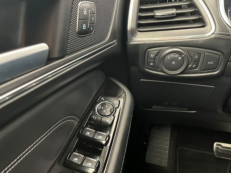 Ford Galaxy 2.5 HEV VIGNALE LED 7míst - fotka 16 z 76