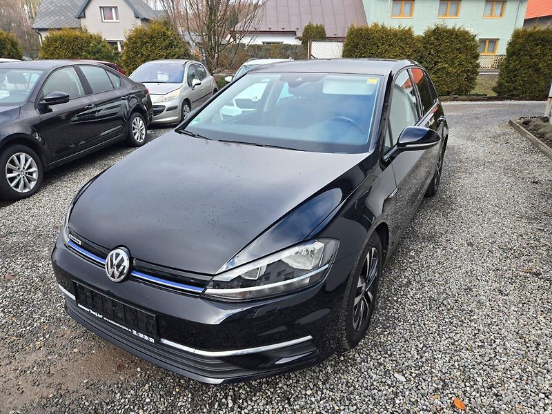 Volkswagen Golf (2019) 1.5 TSI BLUEMOTION,TOP,NAVI - fotka 8 z 28