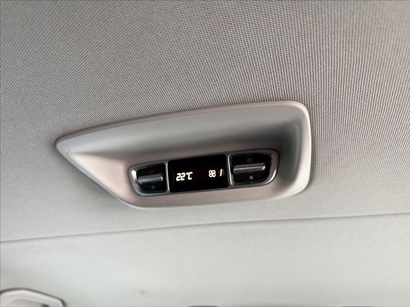 Mercedes-Benz Třídy V 2,2 V220d 8míst,LED,po servisu - fotka 24 z 30
