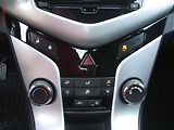 Chevrolet Cruze (2012) 1.6 16V, ČR, AC, temp - náhled 14