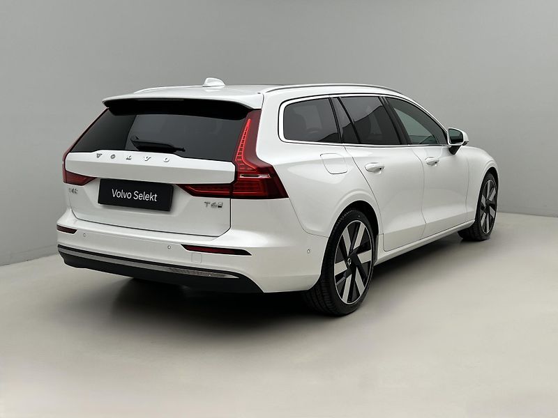 Volvo V60 T6 AWD ULTRA BRIGHT AUT - fotka 13 z 46