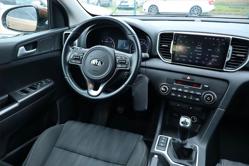 Kia Sportage (2016) 2.0 CRDi, 4X4, Navi, Tempomat - fotka 7 z 23