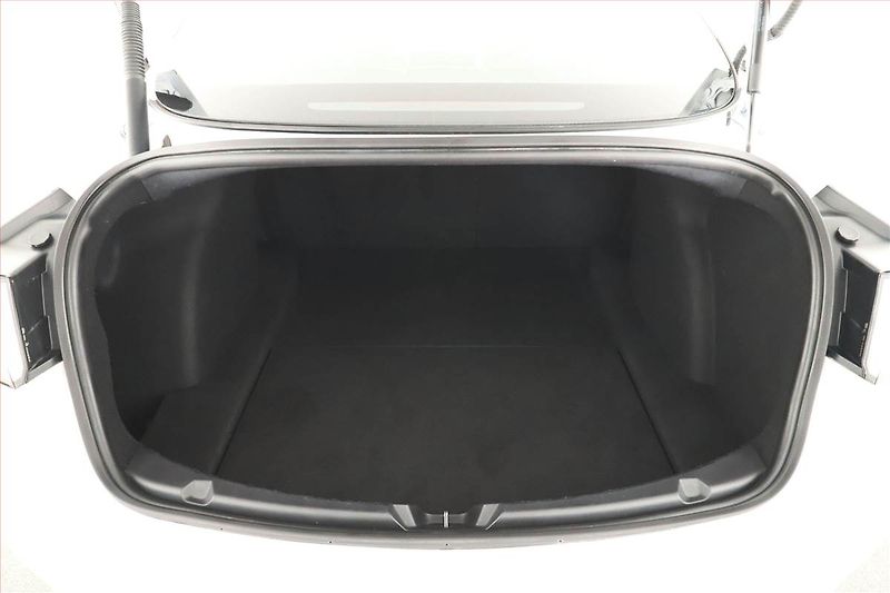 Tesla Model 3 (2021) Performance 82kWh, SoH 98% - fotka 11 z 29