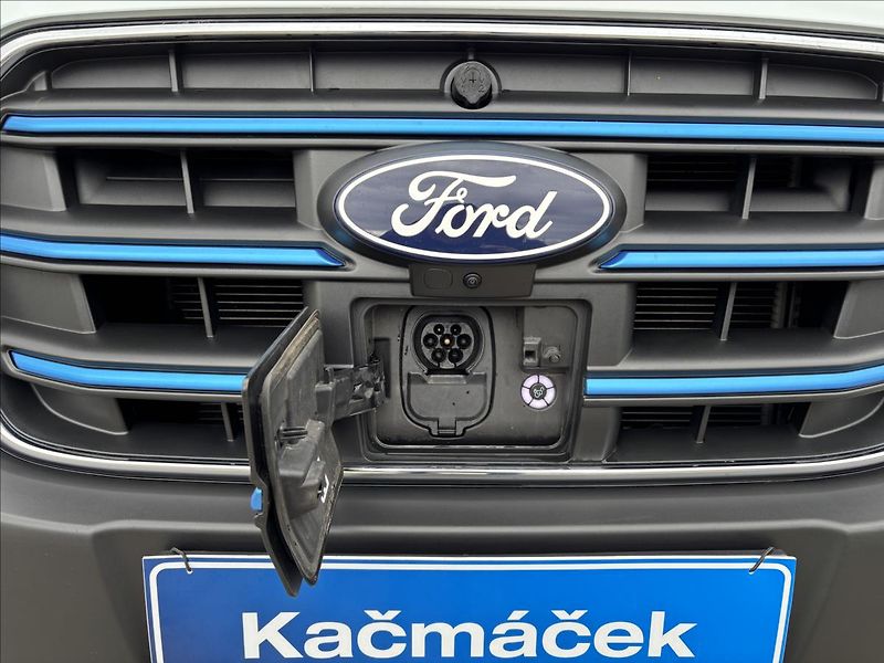 Ford Transit Trend L4 135kW 89kWh BEV - fotka 10 z 46