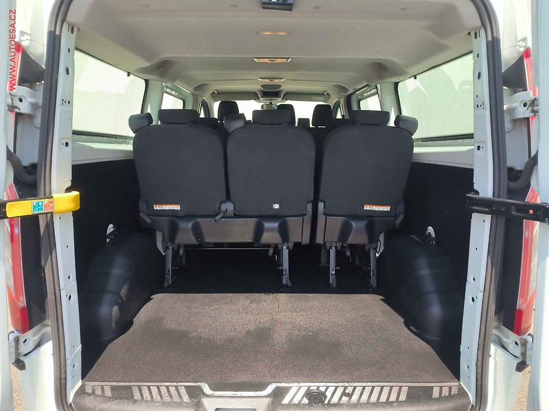 Ford Transit Custom (2022) 2.0TDCi L2 9míst, Trend, 96kW - fotka 7 z 19