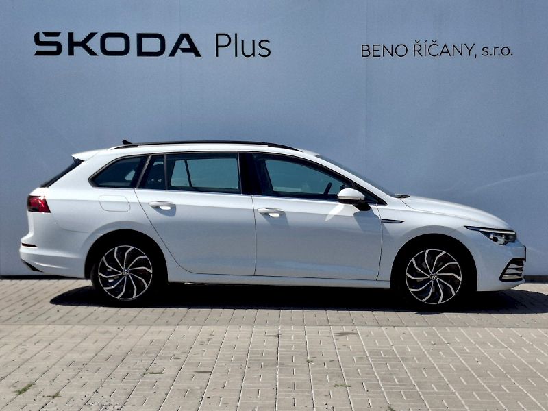 Volkswagen Golf (2022) Variant Style 1,5TSi 96kW - fotka 11 z 35