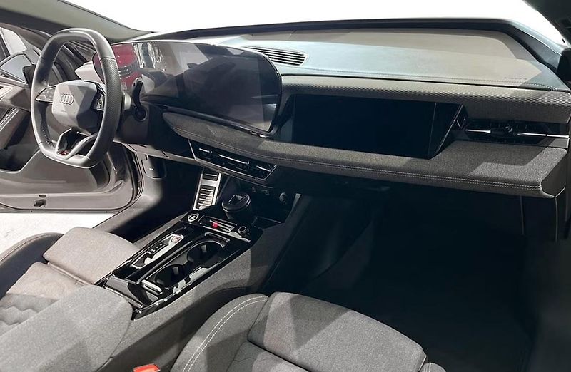 Audi A6 Avant e-tron Auto. Parkování 360kam  - fotka 18 z 25