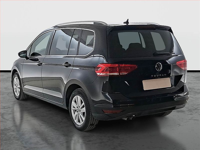 Volkswagen Touran (2023) 2.0 TDI - fotka 4 z 20