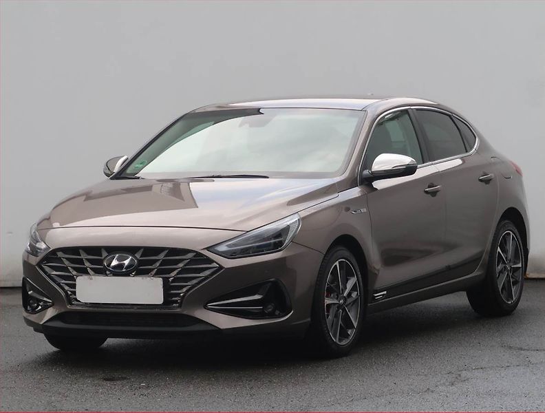 Hyundai i30 (2021) 1.6 CRDi MHEV, Serv.kniha - fotka 2 z 21