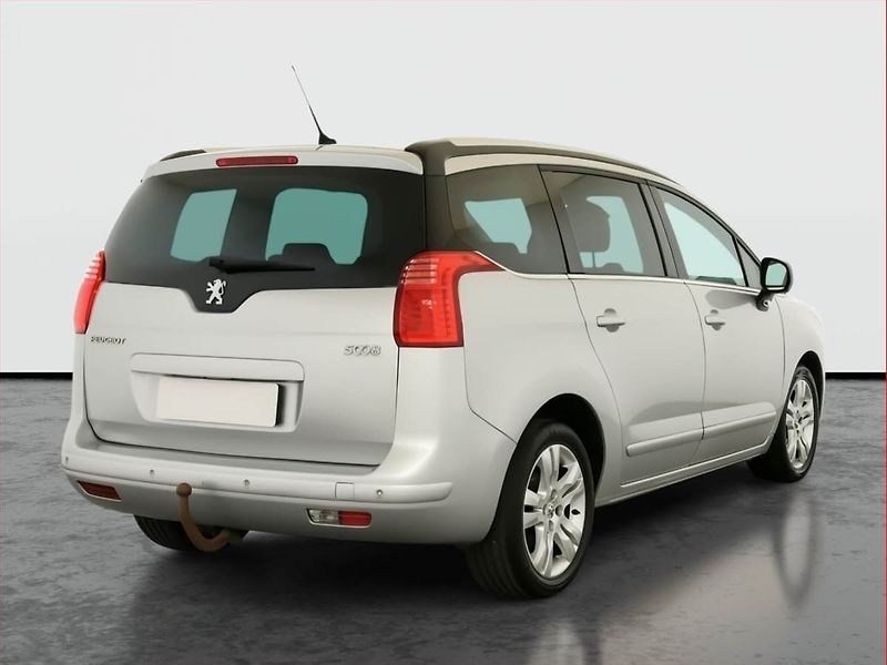 Peugeot 5008 (2011) 1.6 HDi, nová STK, Tažné - fotka 5 z 14