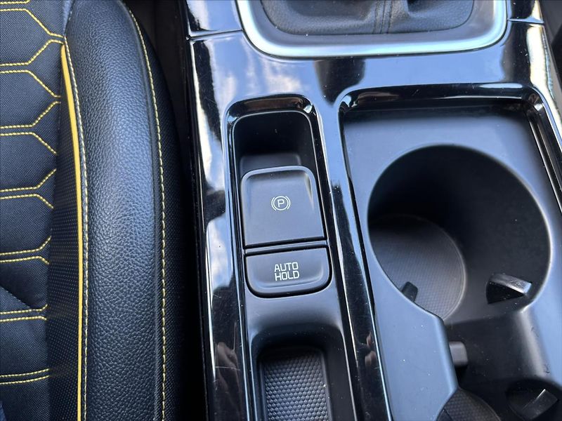 Kia XCeed 1,5 TGDi Spring Edition ZÁRUKA - fotka 31 z 46