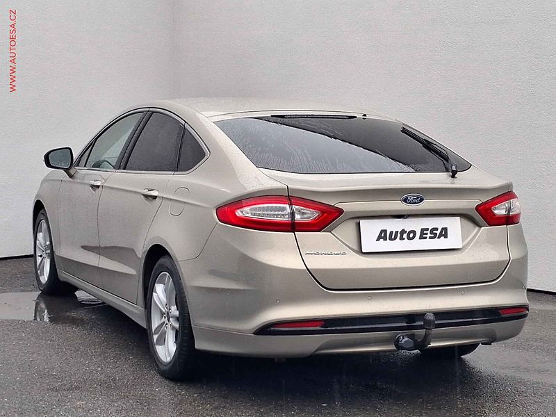 Ford Mondeo (2016) 2.0 TDCi, Titanium, TZ - fotka 6 z 17
